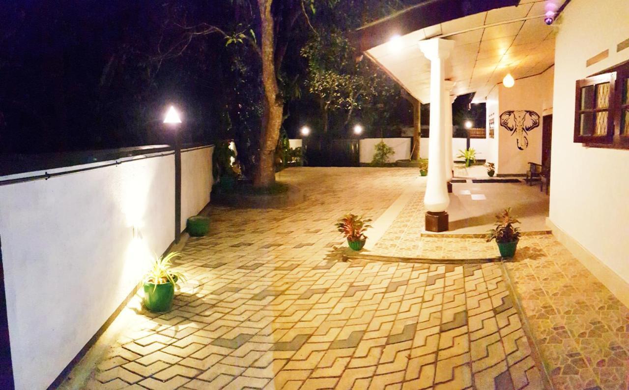 The Village Home Dikwella Εξωτερικό φωτογραφία